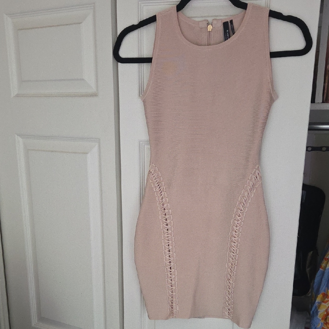 Elegant Sleeveless Bandage Beige Dress